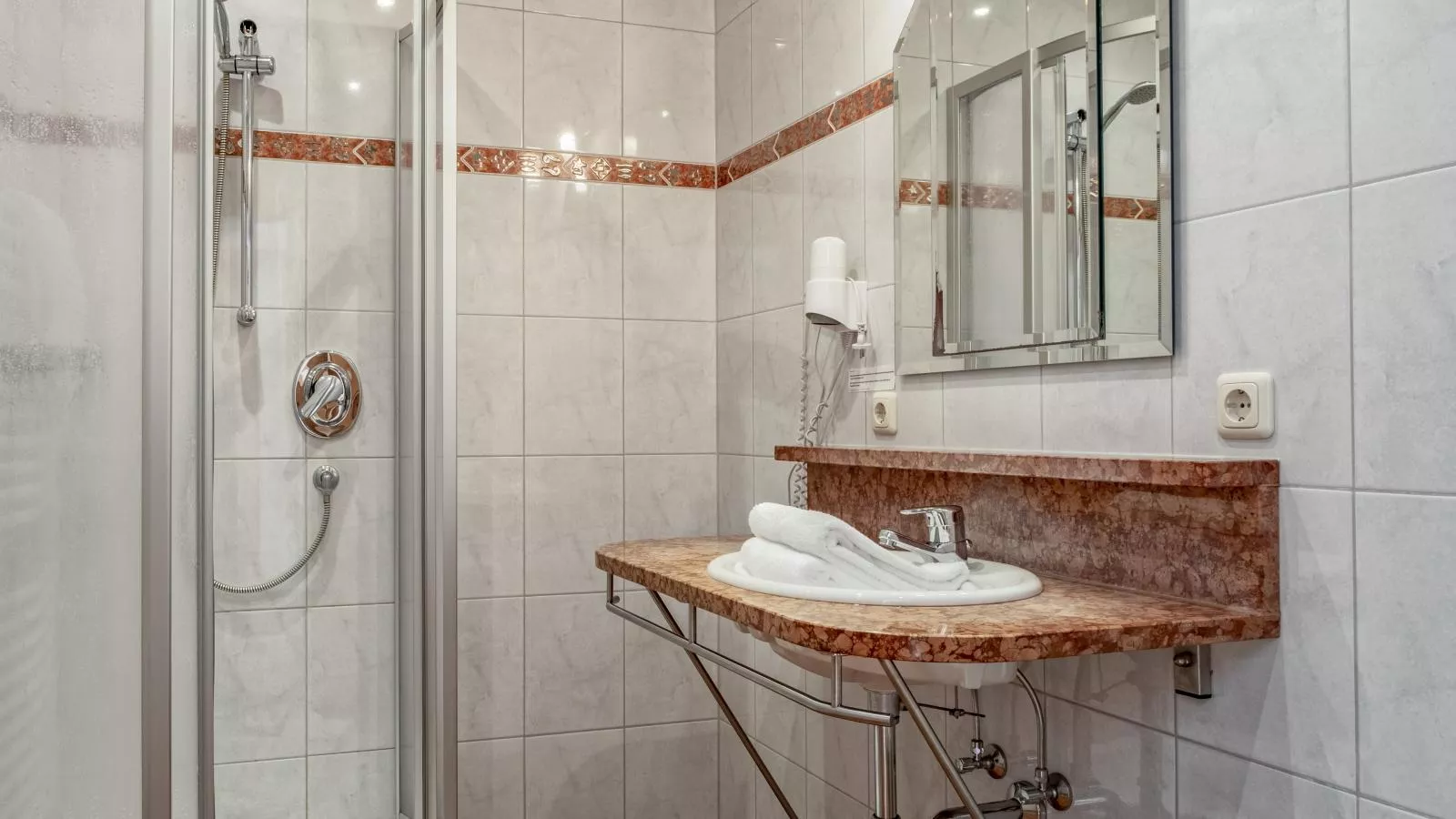 Bergzeit Fieberbrunn-Bathroom