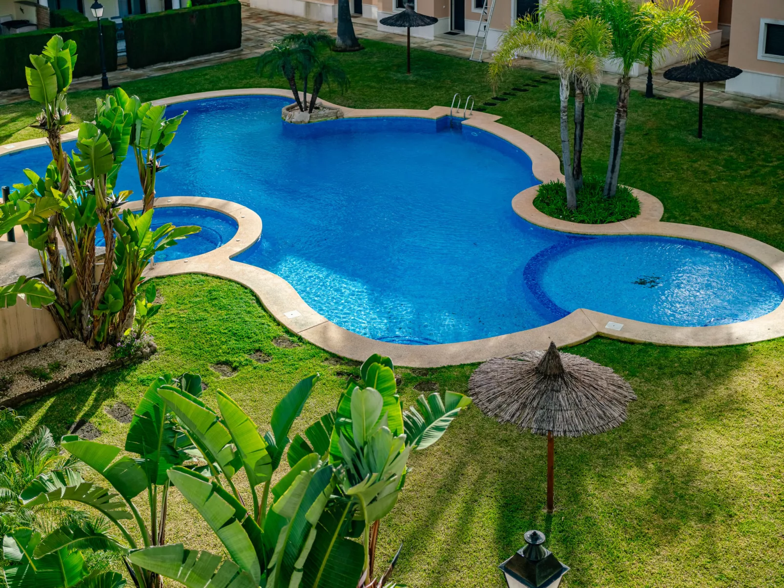 Jardines del Pla-Outside