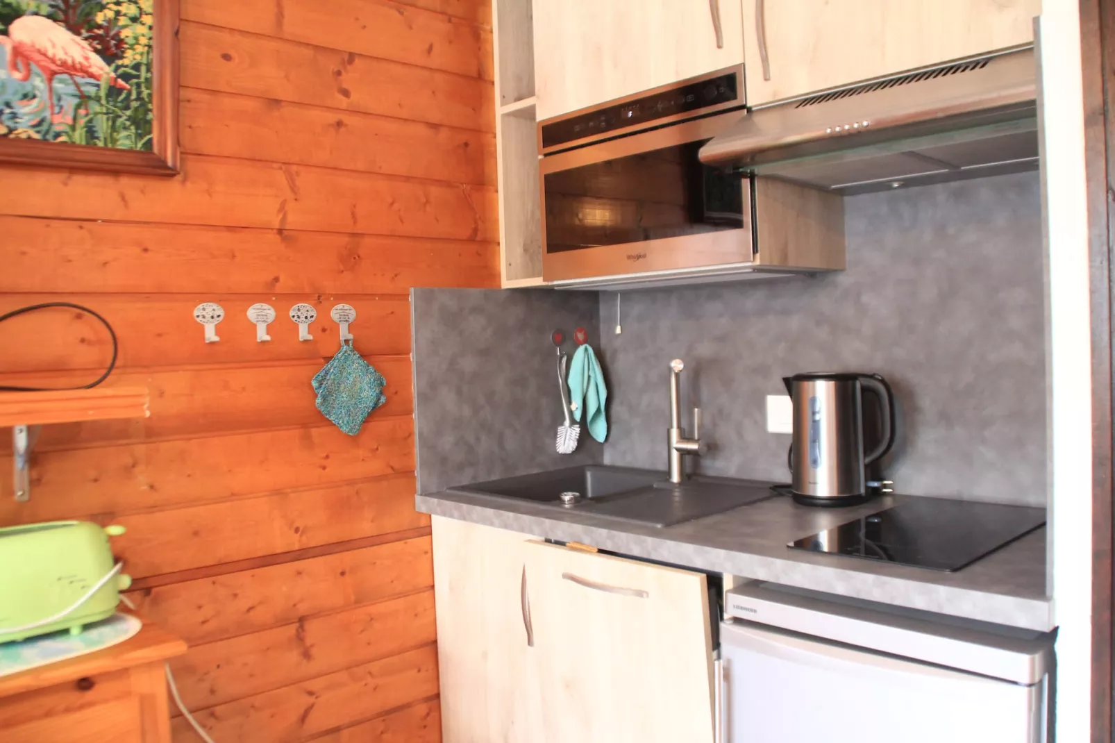 VERONICA VR79 NATURE & MOUNTAIN 3 Pers.-Kitchen