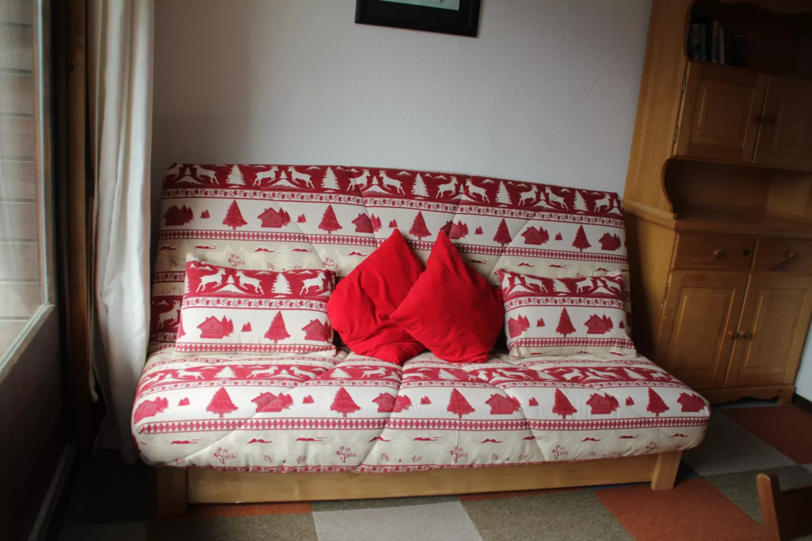 VERONICA VR76 NATURE & MOUNTAIN 3 Pers.-Living room
