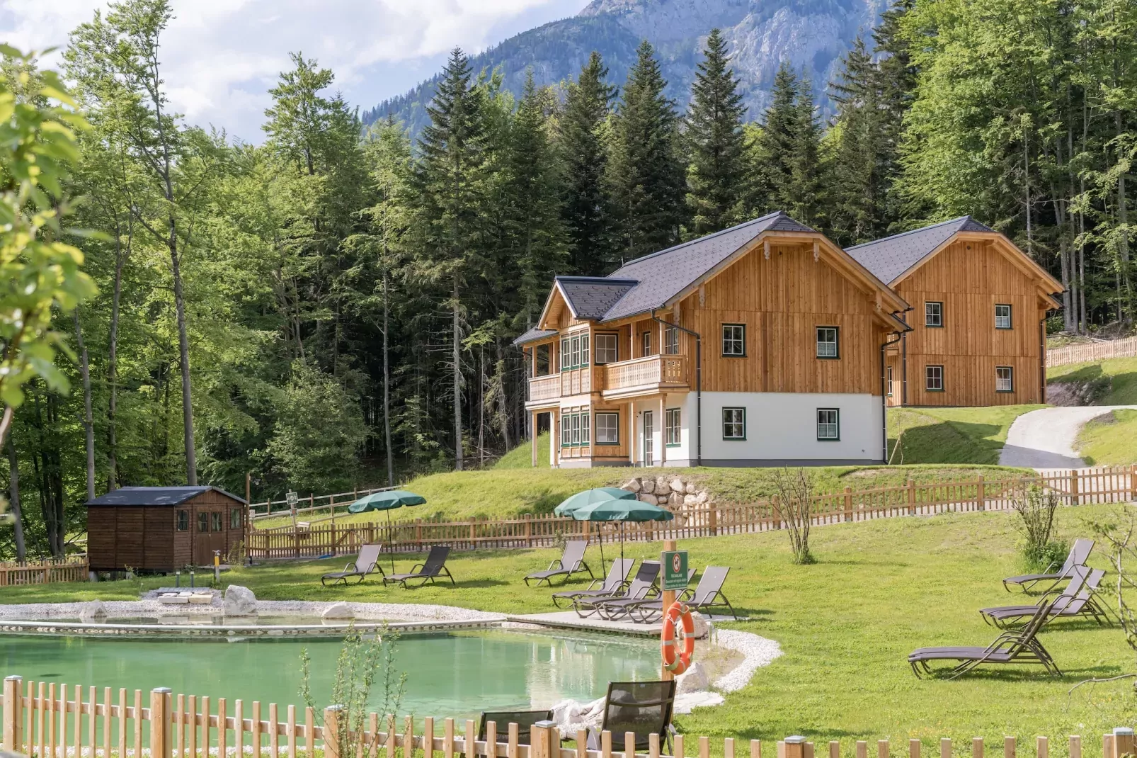 Apartment Harmonika-Einrichtungen