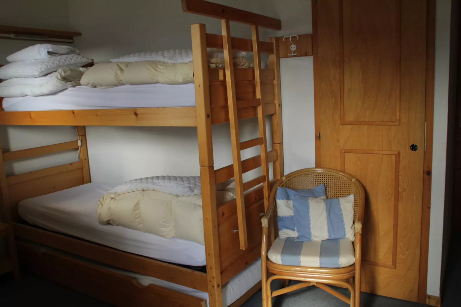Alpage AGE8/9  VIEW & SUN 5 Pers.-Bedroom