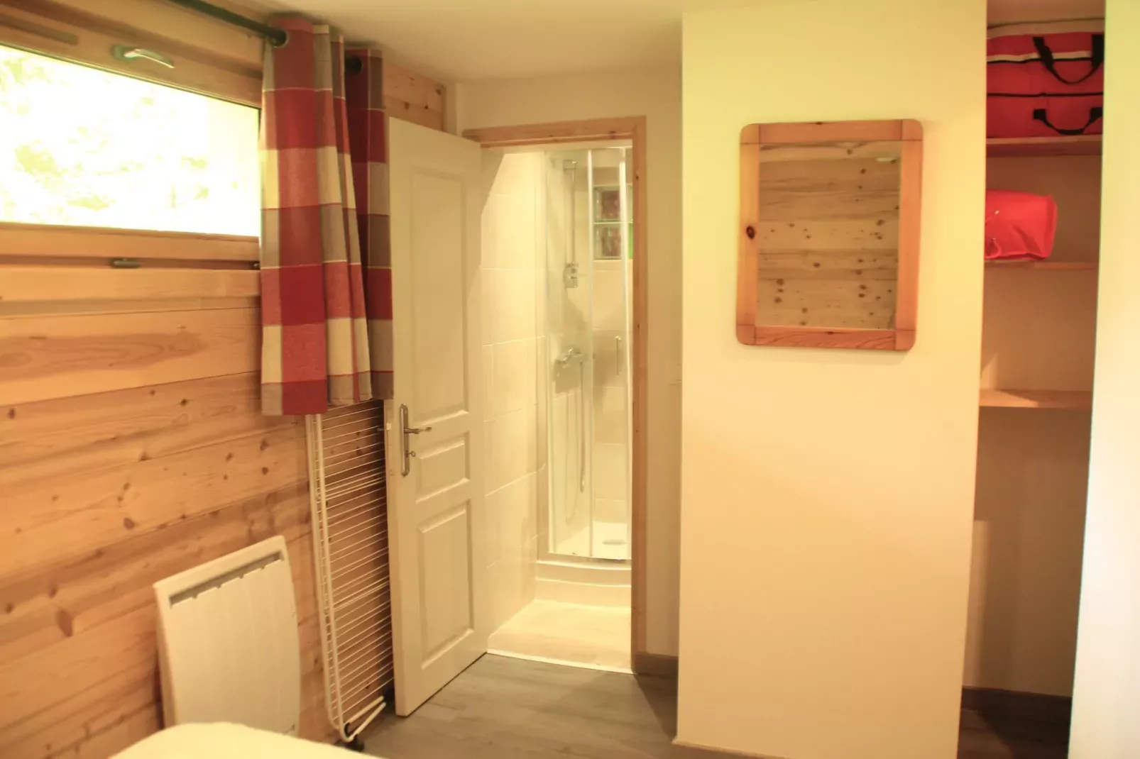 Petit Ours Blanc ORSP NATURE & QUIET 4 Pers-Badezimmer