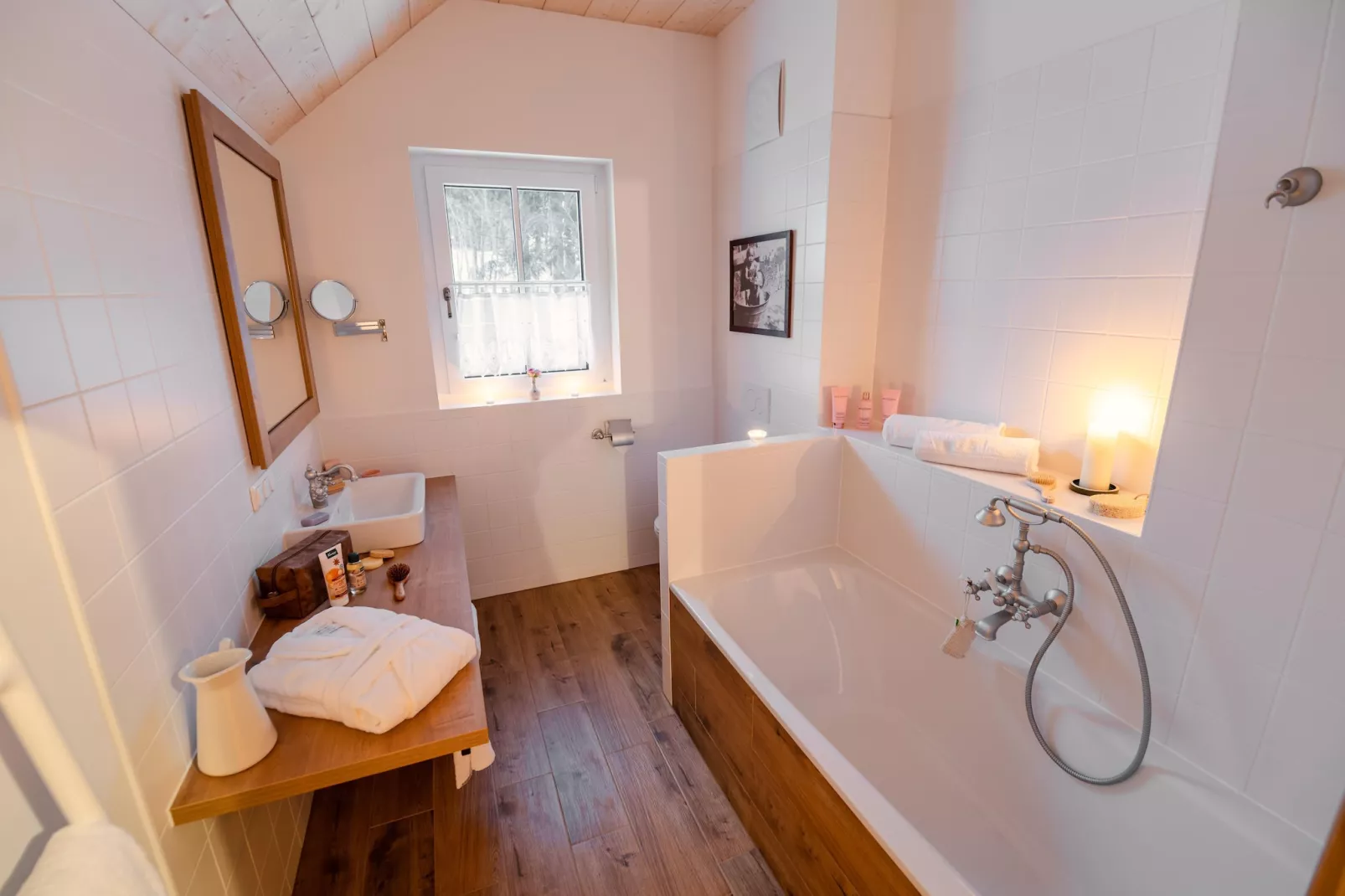 Haus Gössl-Bathroom