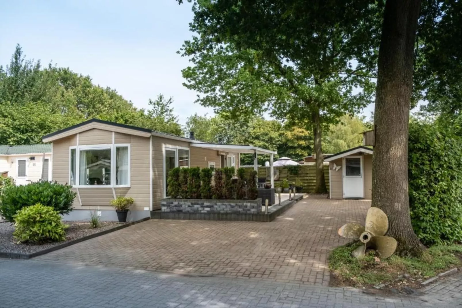 Schoneveld 371 Strandparel Breskens-Areas summer 5km