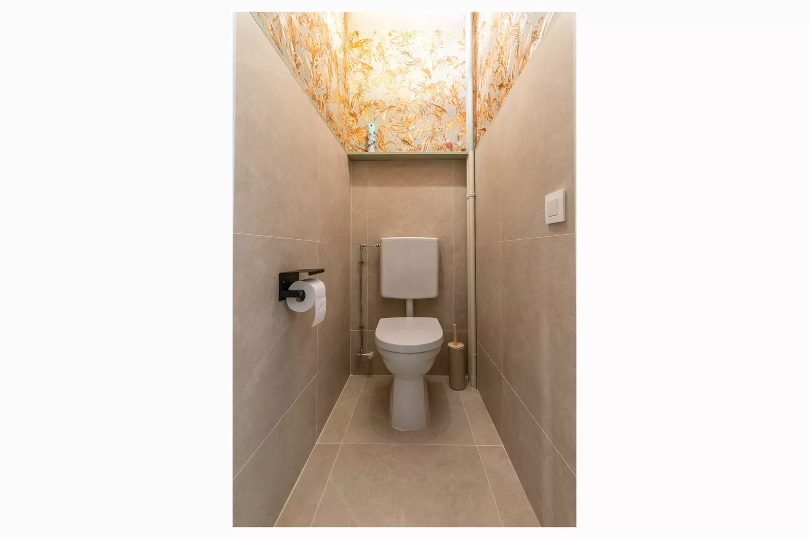 Poseidon 524U-Bathroom