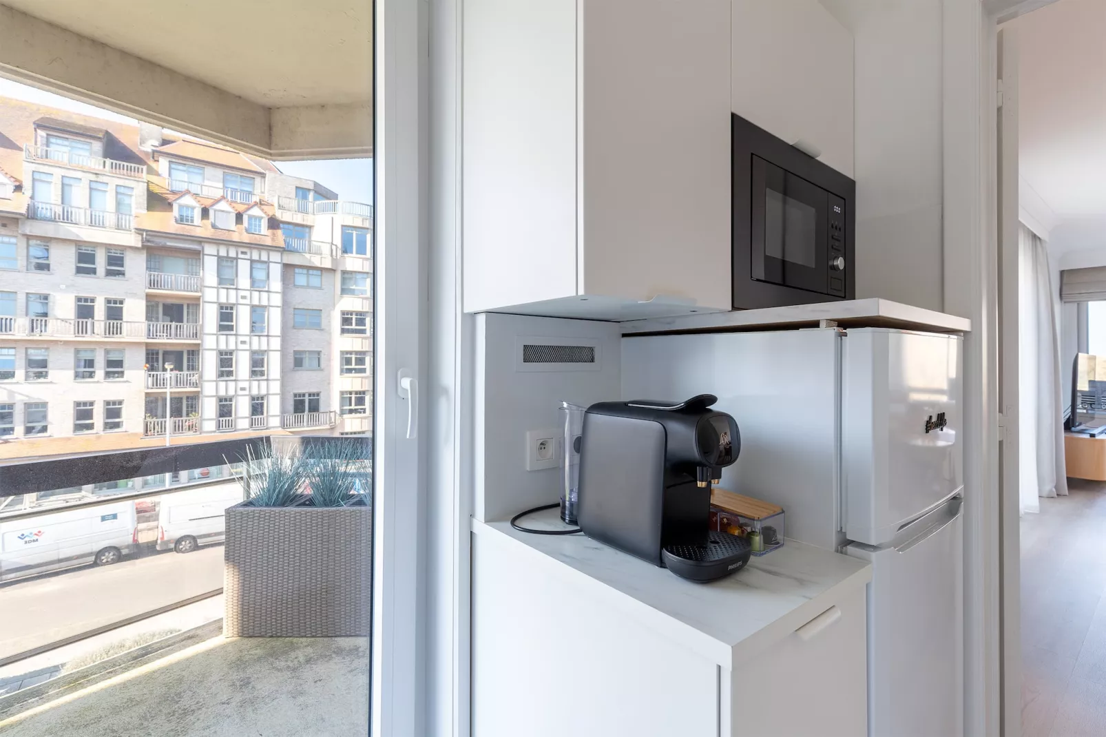 Poseidon 524U-Kitchen