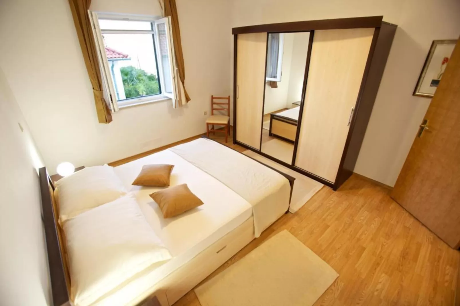 Apartments Villa Grlica - One Bedroom Apartment With Balcony and Garden View (A2)-Bedroom