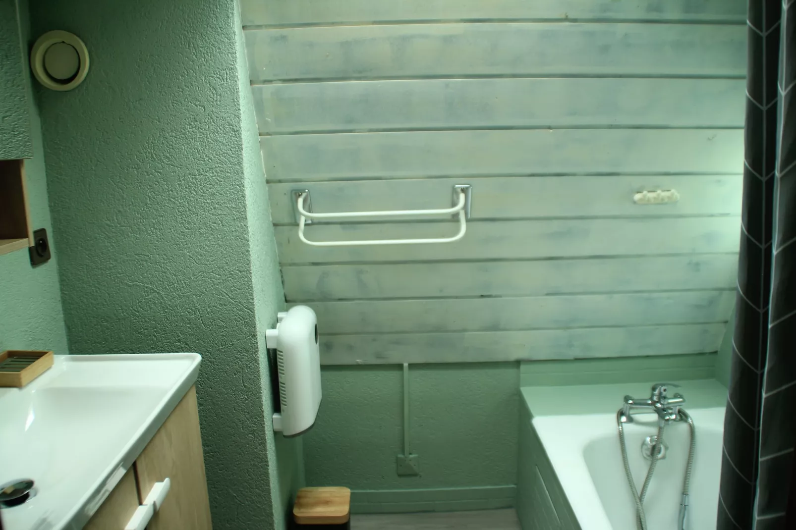 TOVASSIERE TS119 NATURE & VIEW 6 Pers.-Bathroom