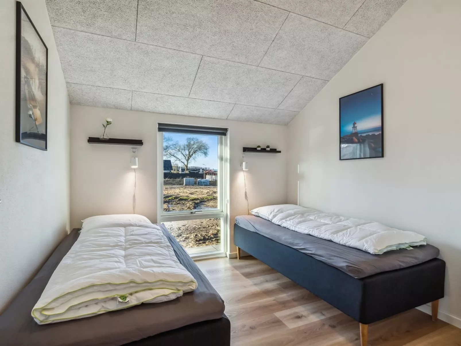 "Eino" - 30m from the sea-Inside