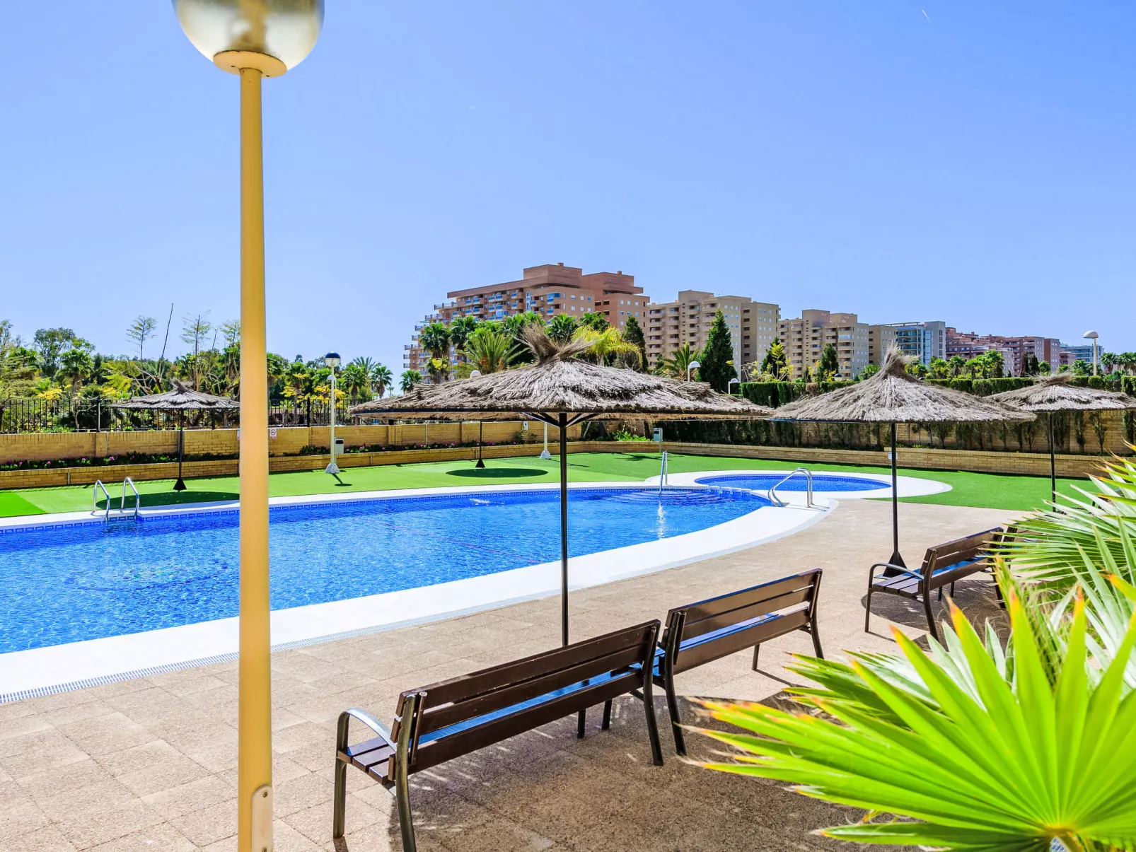 Costa Azahar II-Outside