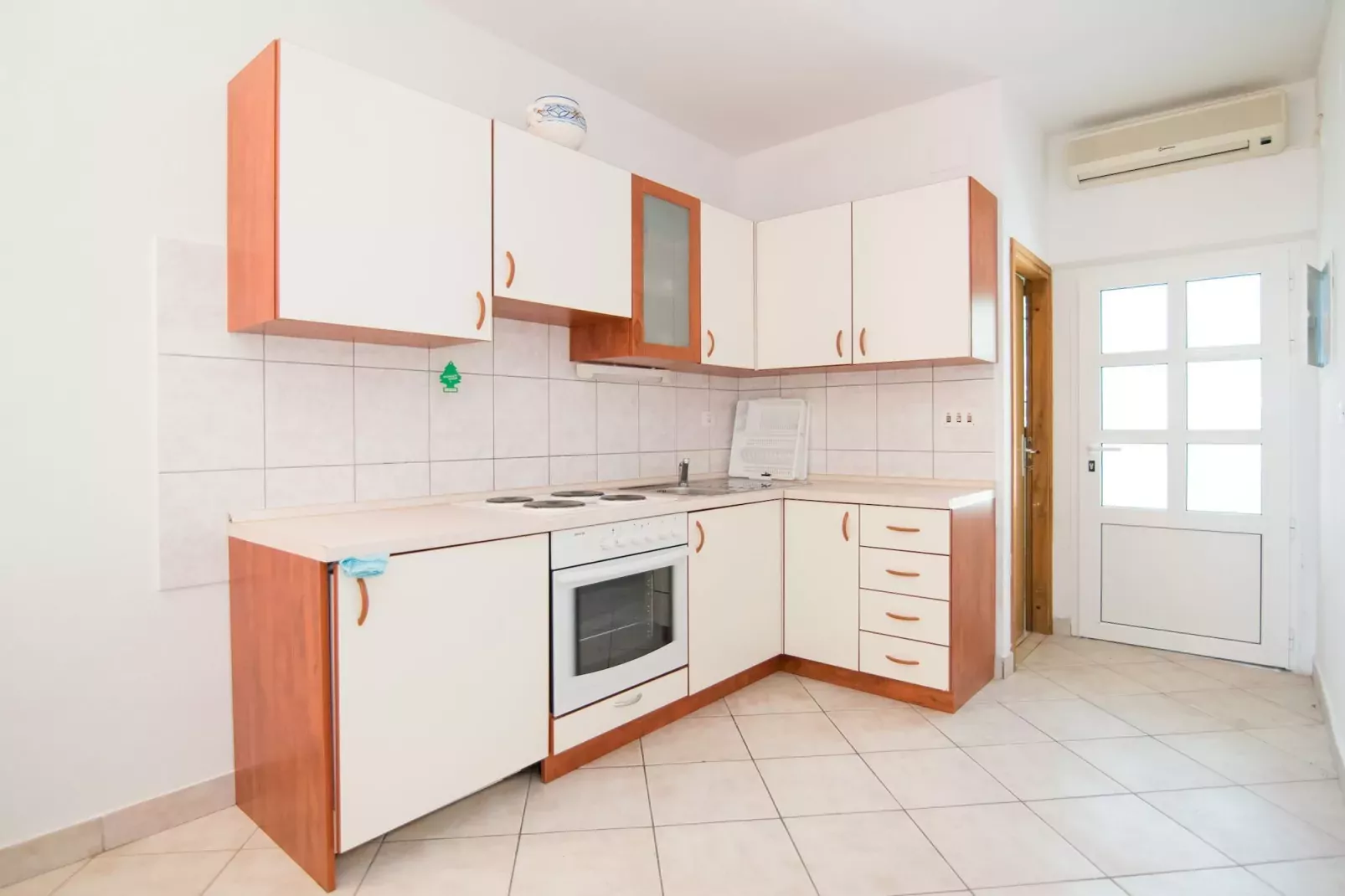 Apartments Neva- One Bedroom Apartment-Küche