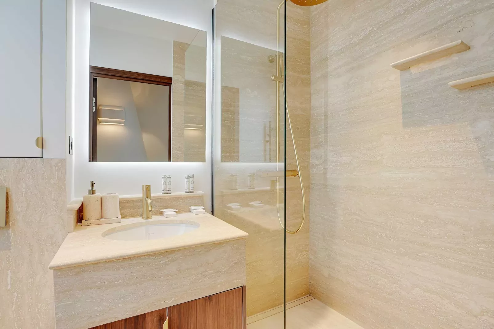EM-217-STHONORE-2-Badezimmer