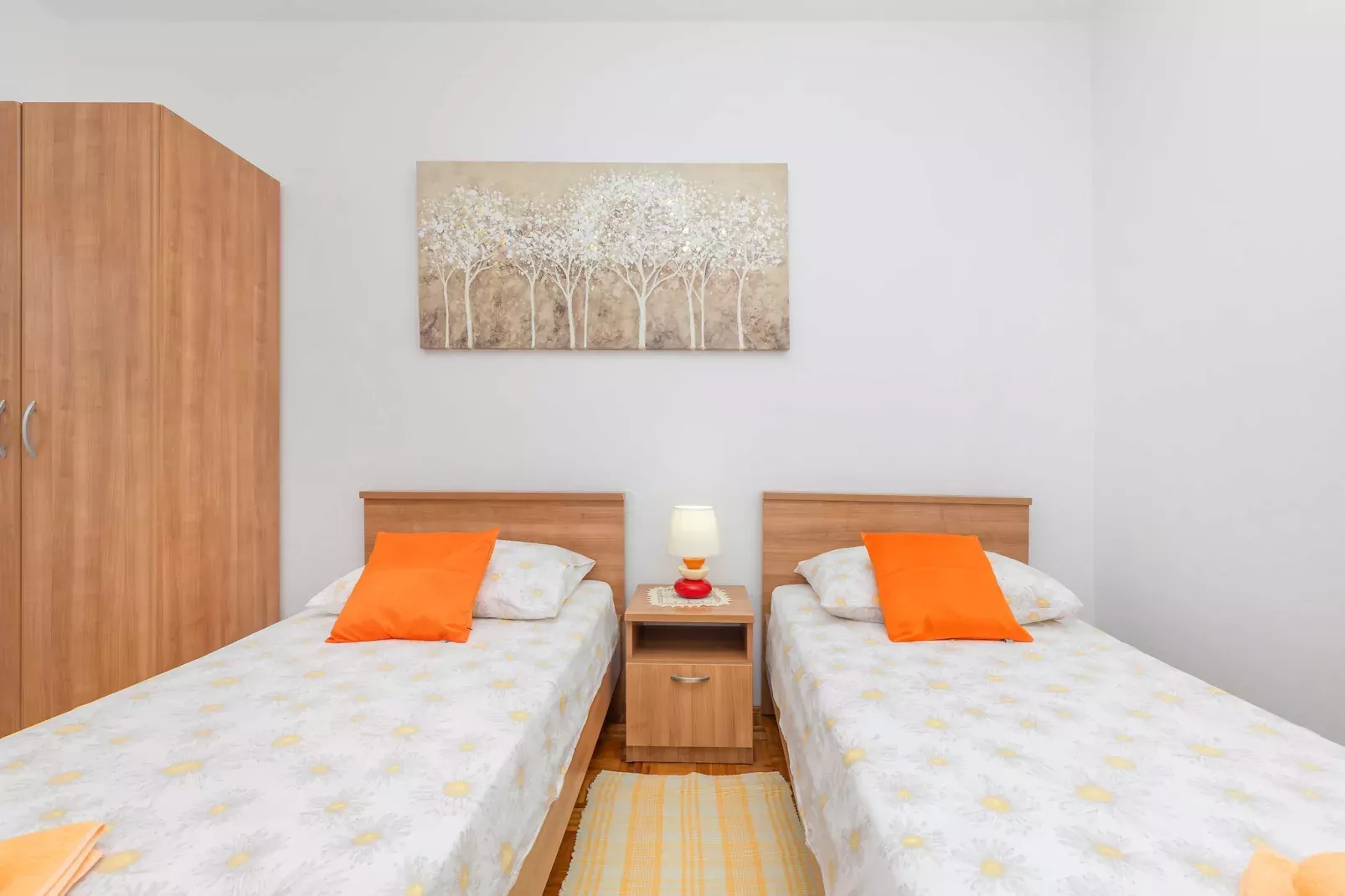 Rooms Ivo - Twin Room with Shared Bathroom-Bedroom
