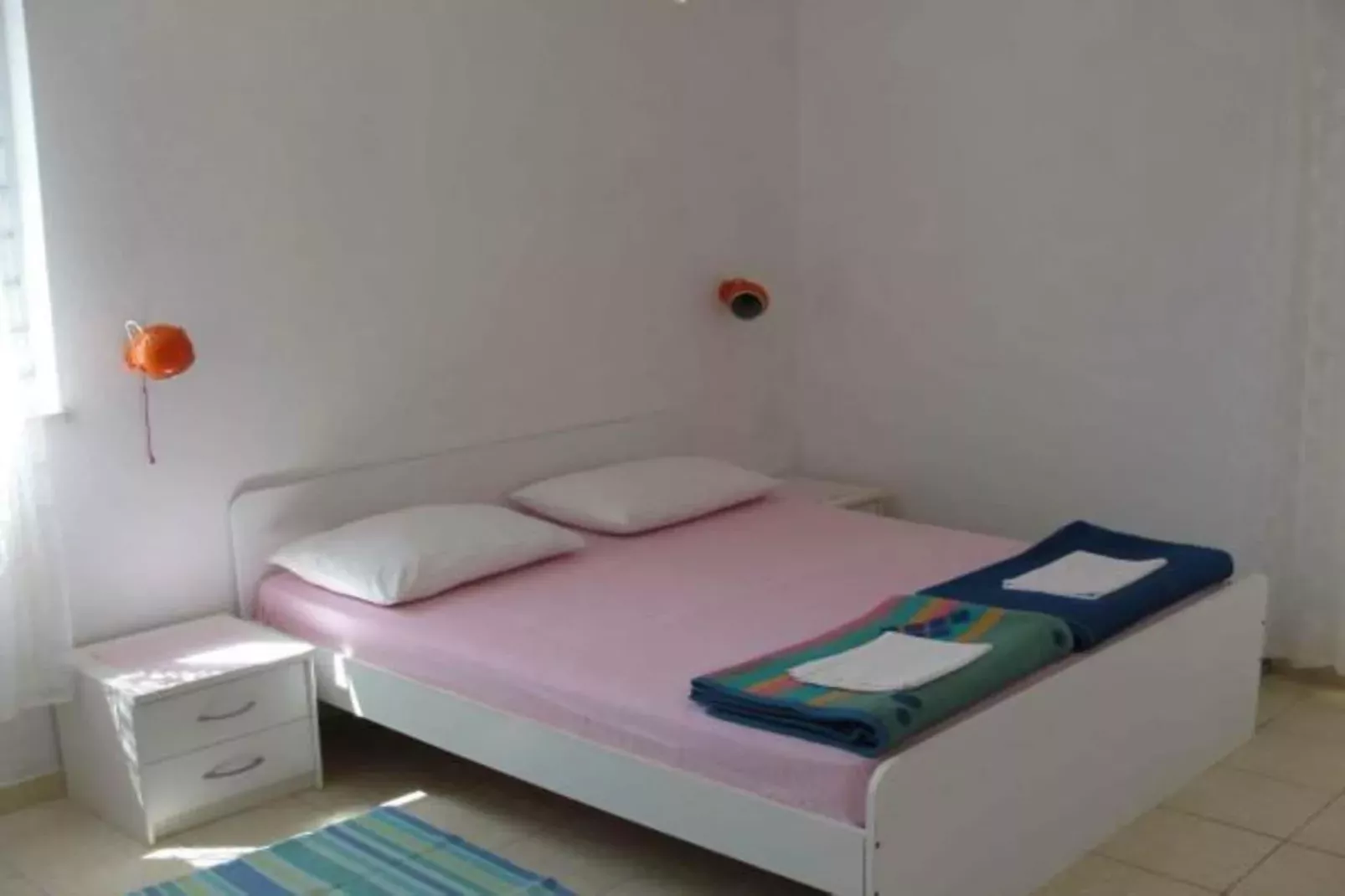 Apartments Boguvila - Two-Bedroom Economy Apartment with Terrace (A5) - (ST)-Chambre