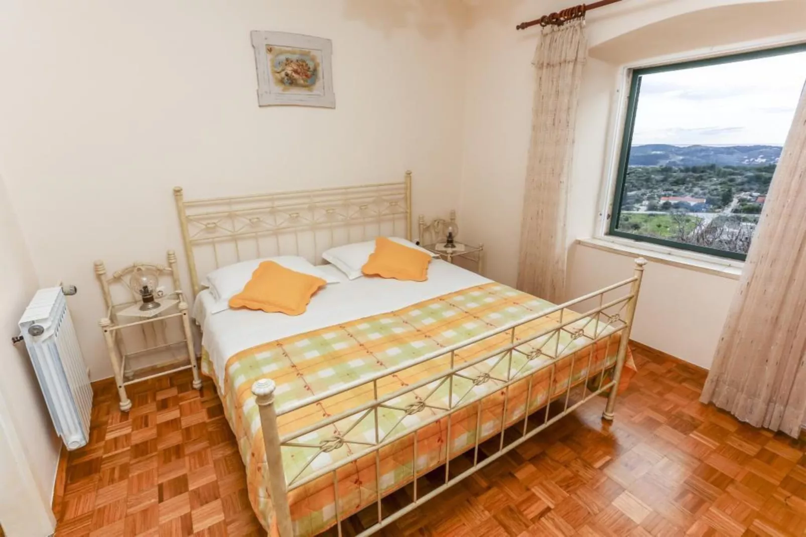 Apartment& Rooms Savonari  - Comfort  Double Room with Patio and Sea View (Soba 2)-Bedroom