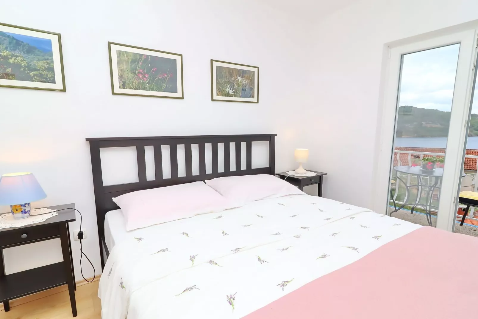 Apartments Nodilo - Standard One Bedroom Apartment with Balcony and Sea View (Apt 2)-Bedroom