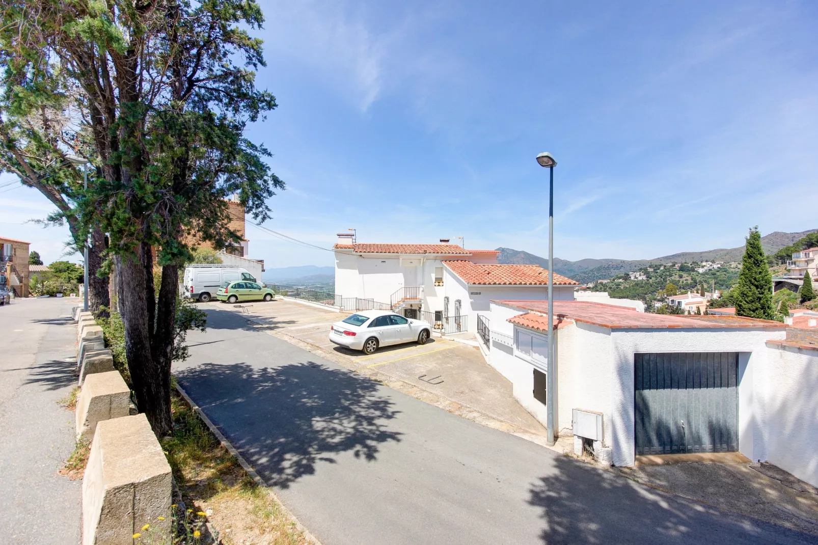 LES TEULES 5  1 1 Roses-Areas summer 1km