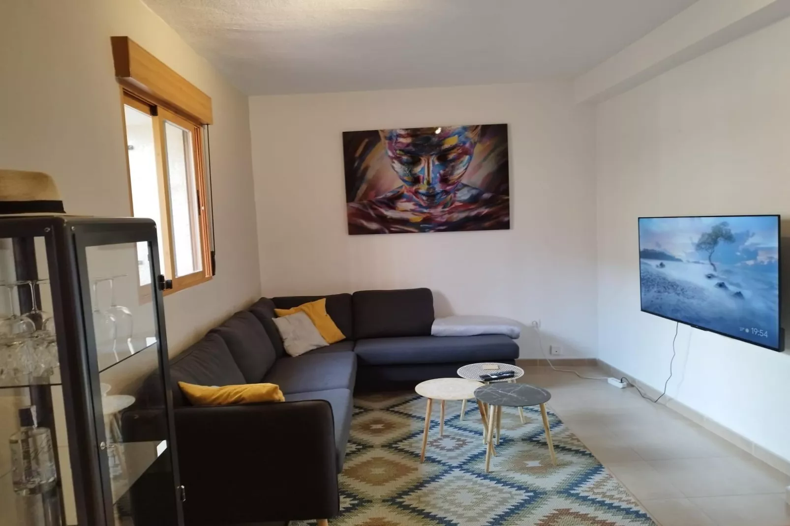 Casa De Los Hermanos-Living room
