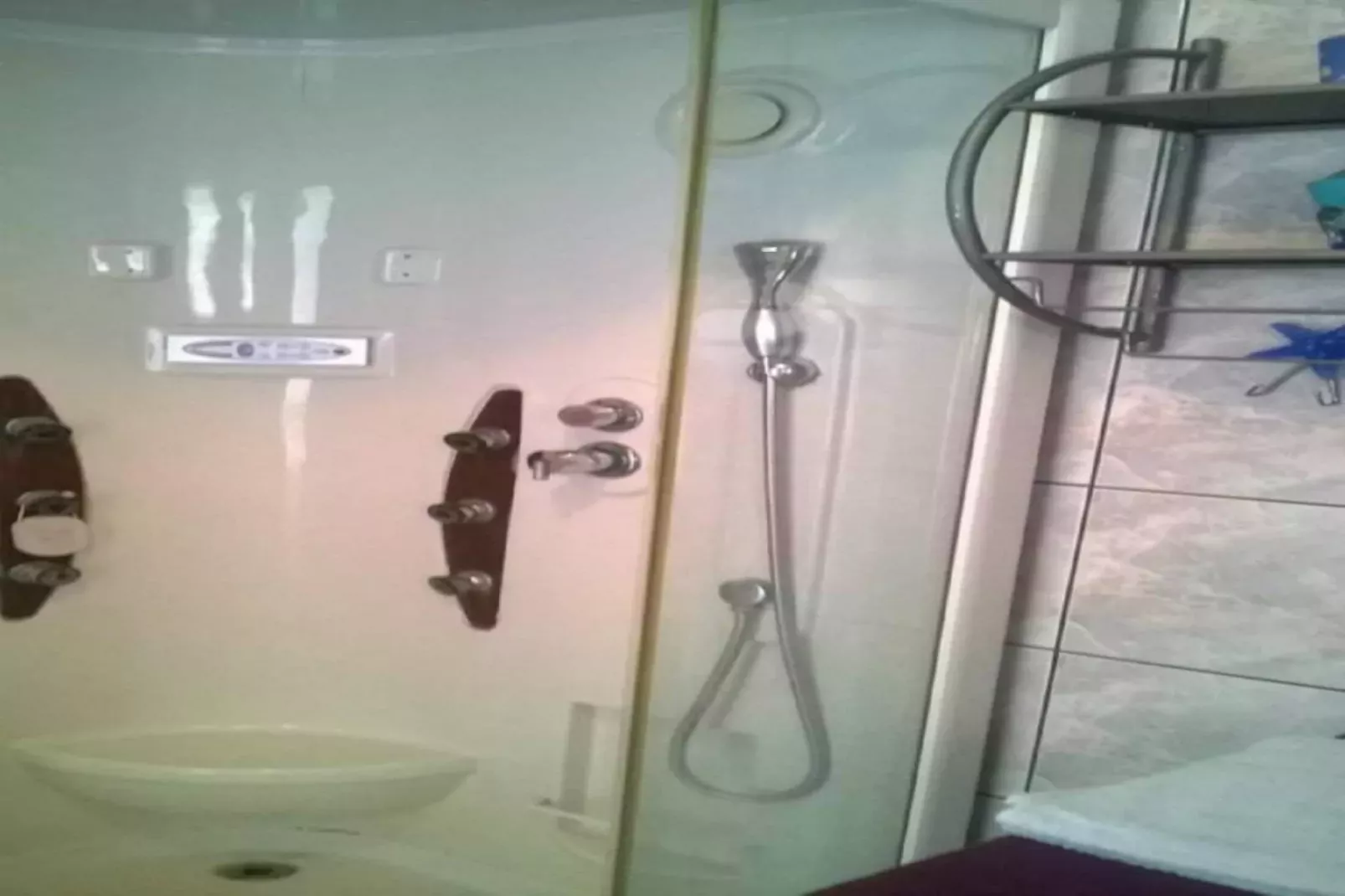 Apartment Roksy - Two-Bedroom Apartment with Terrace and Sea View (ST)-Bathroom