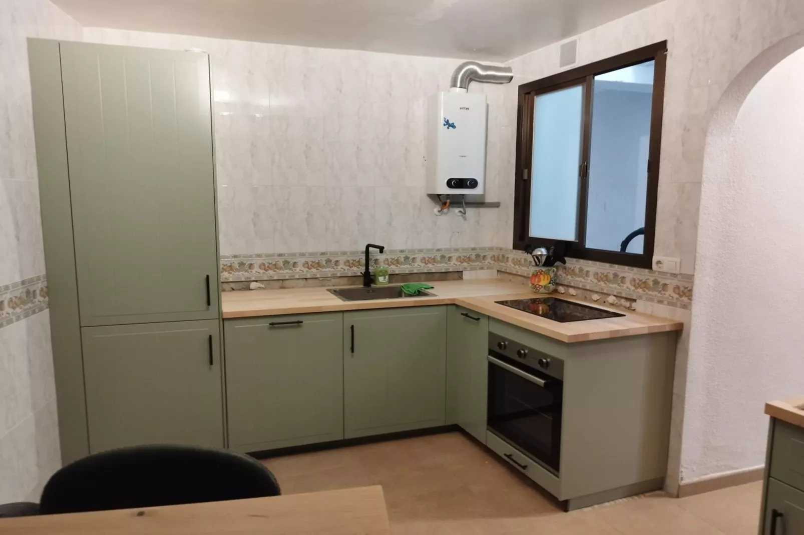 Casa De Los Hermanos-Kitchen