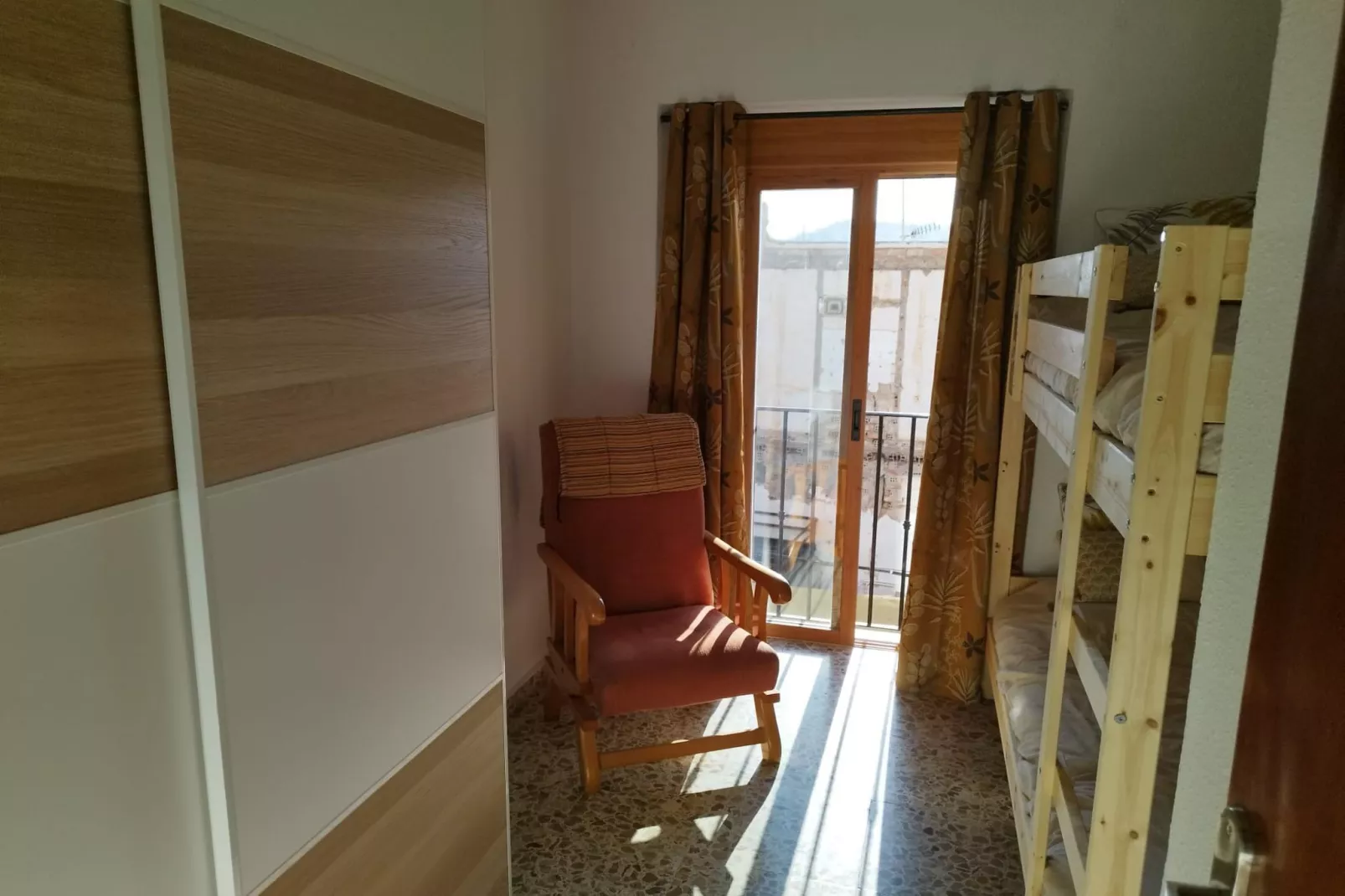 Casa De Los Hermanos-Bedroom