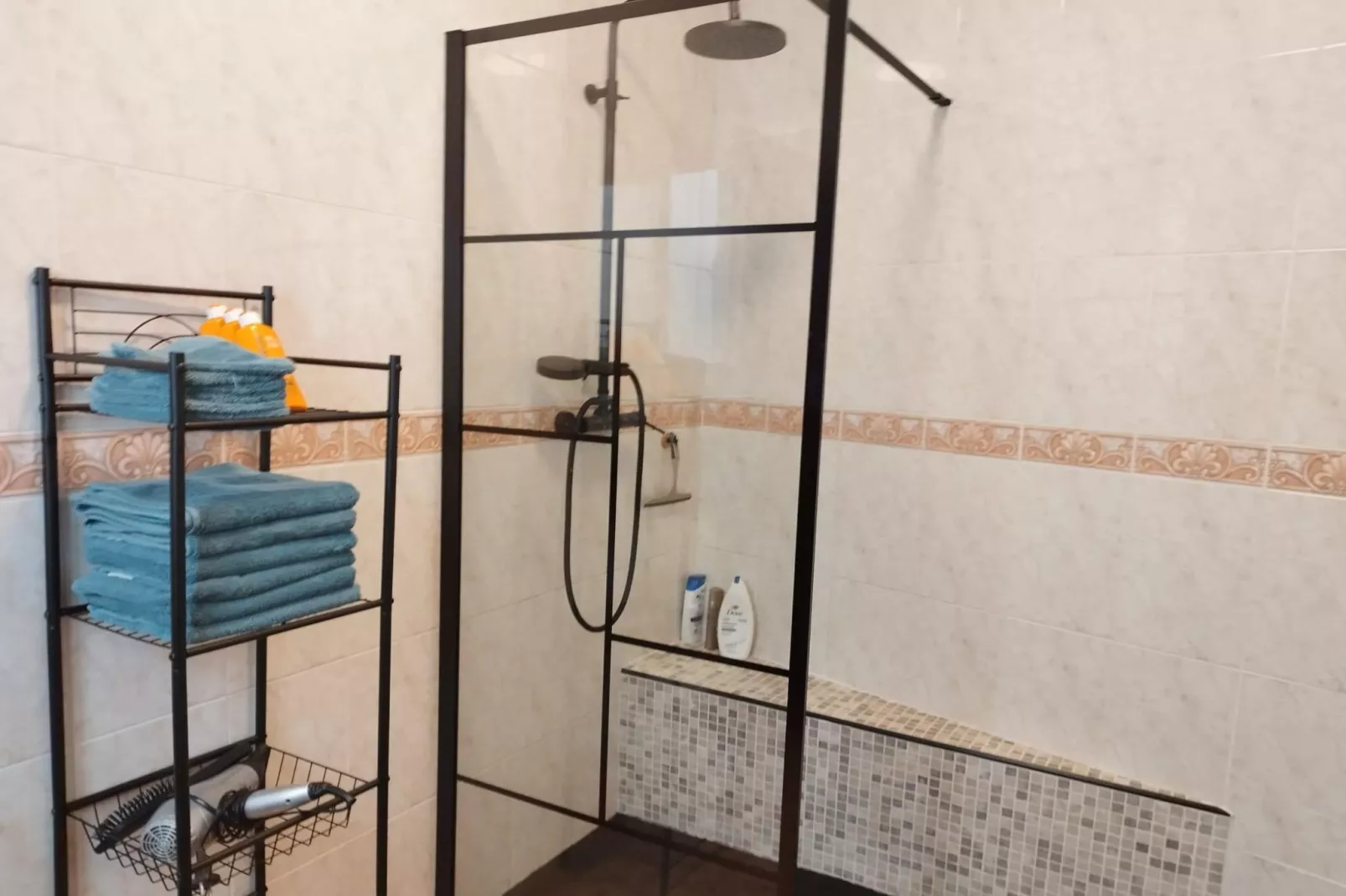 Casa De Los Hermanos-Bathroom