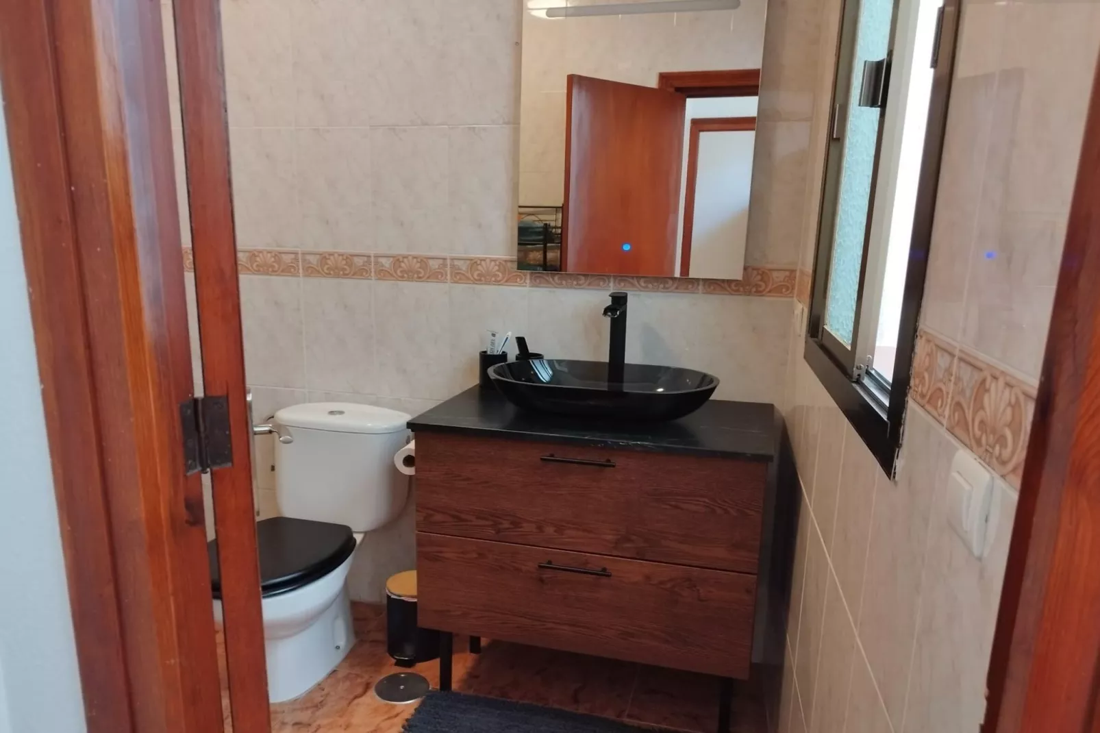 Casa De Los Hermanos-Bathroom