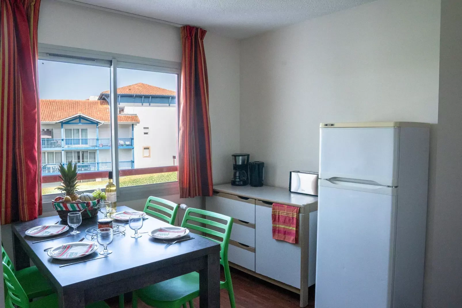 Urrugne Saint-Jean-de-Luz - Appartement 2 Pièces 4 Personnes 1  bébé 2 salles d'eau-Cuisine