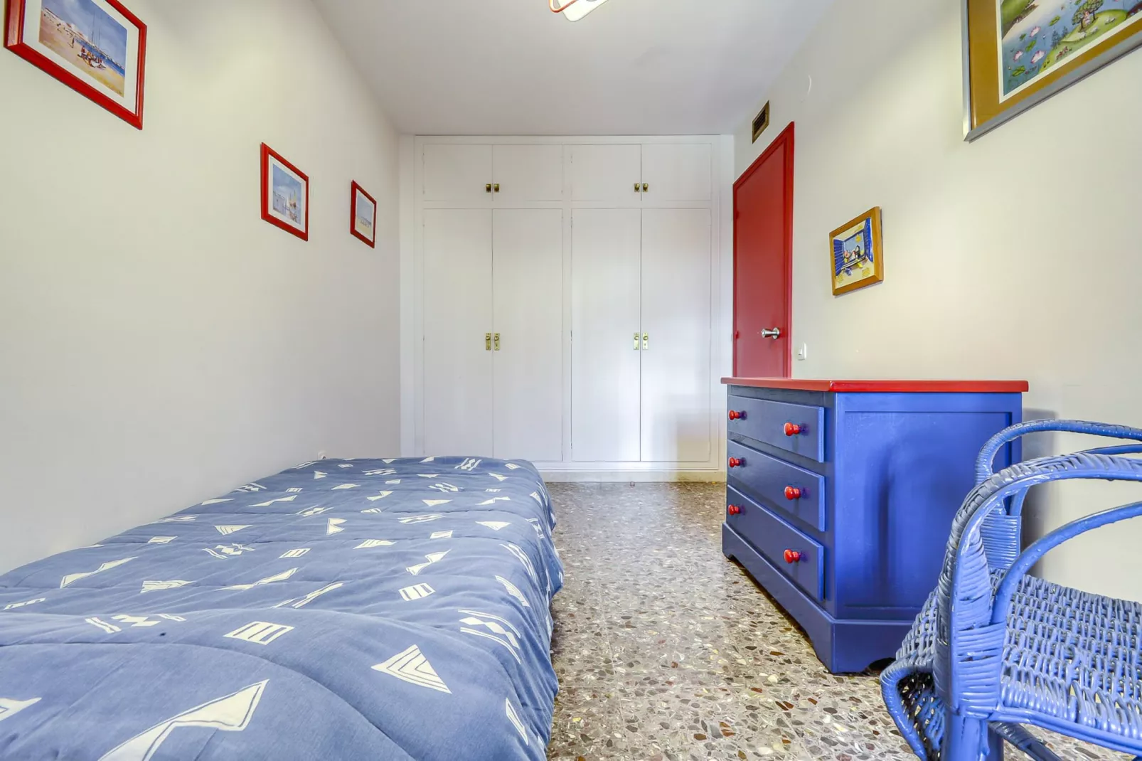 CAN PARAMON D 2 2 Roses-Bedroom