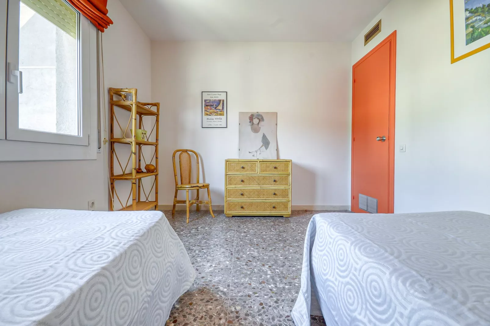 CAN PARAMON D 2 2 Roses-Bedroom