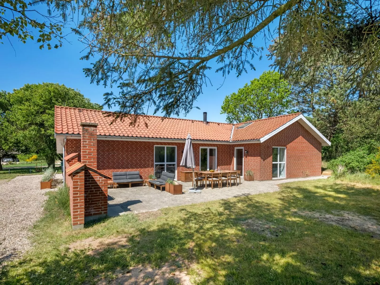 "Anniesette" - 1.5km from the sea-Draußen