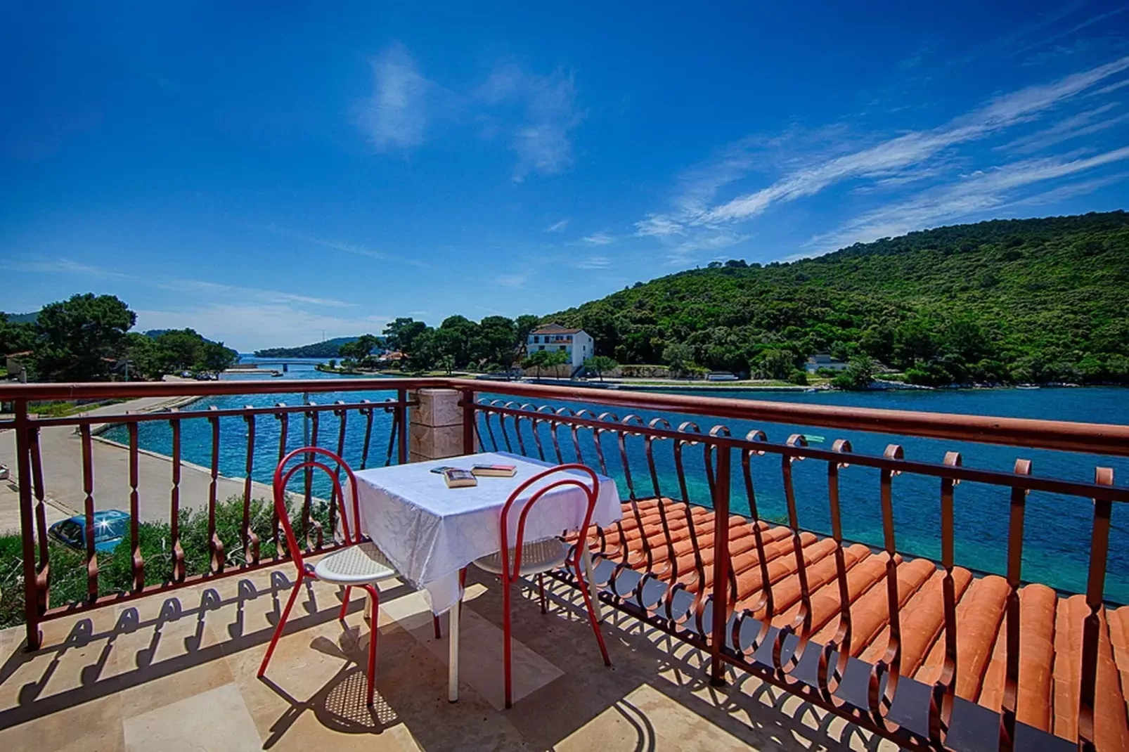 Apartments Malo Lago - One-Bedroom Apartment with Balcony and Sea View - 2nd floor (Apartment 6)-Terrassenbalkon
