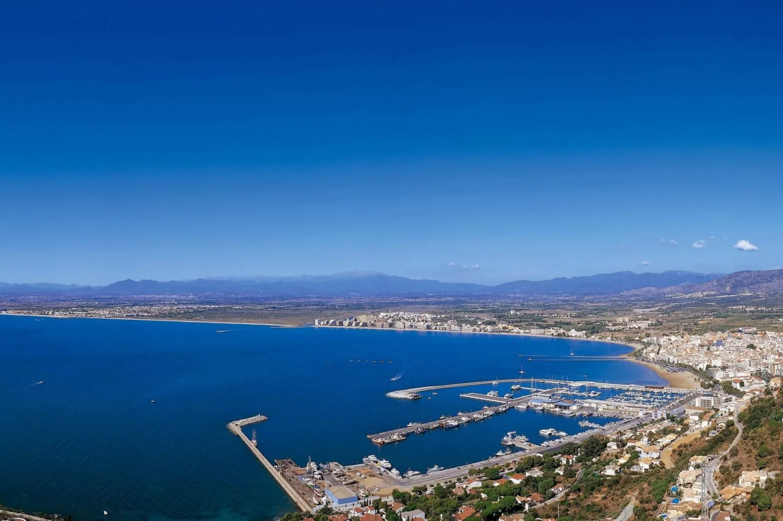 CAN PARAMON D 2 2 Roses-Areas summer 20km