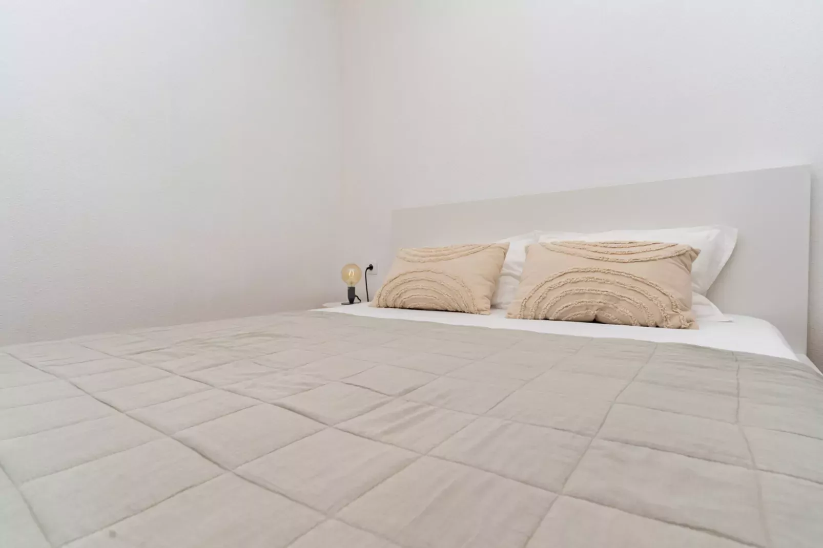 Apartment Konak - Two Bedroom Apartment with Terrace and Sea View-Bedroom