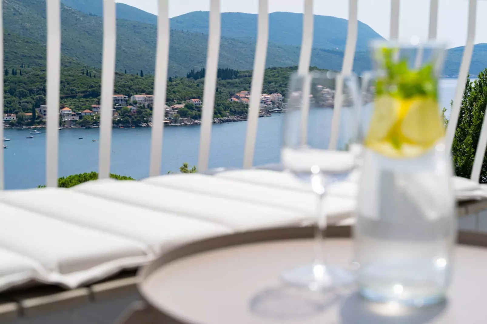 Apartment Konak - Two Bedroom Apartment with Terrace and Sea View-Outdoor