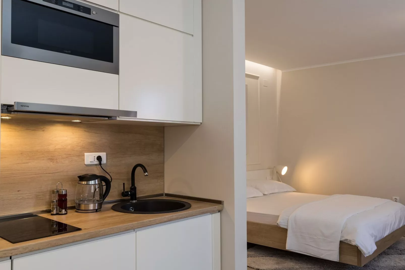 Apartments Urbis - Premium Studio Apartment with City View (Lijevi)-Kitchen