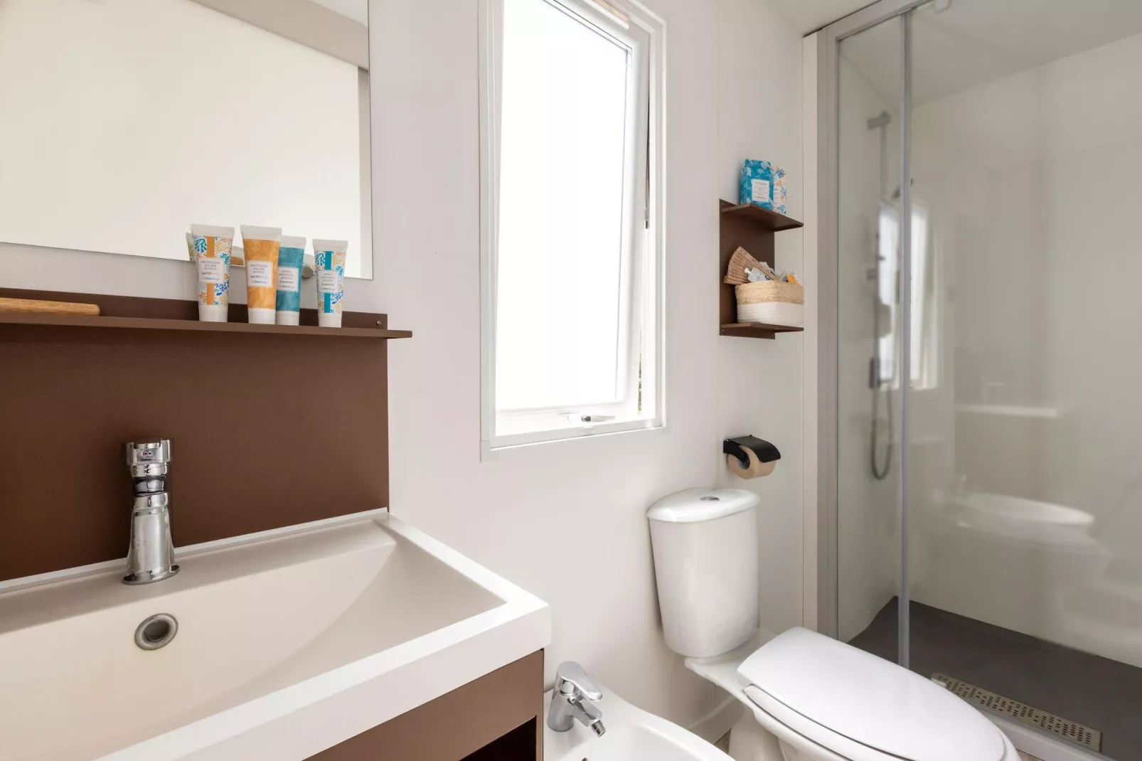 Gitavillage California 3-Zi-Lodge Superior Veranda 24 qm-Bathroom