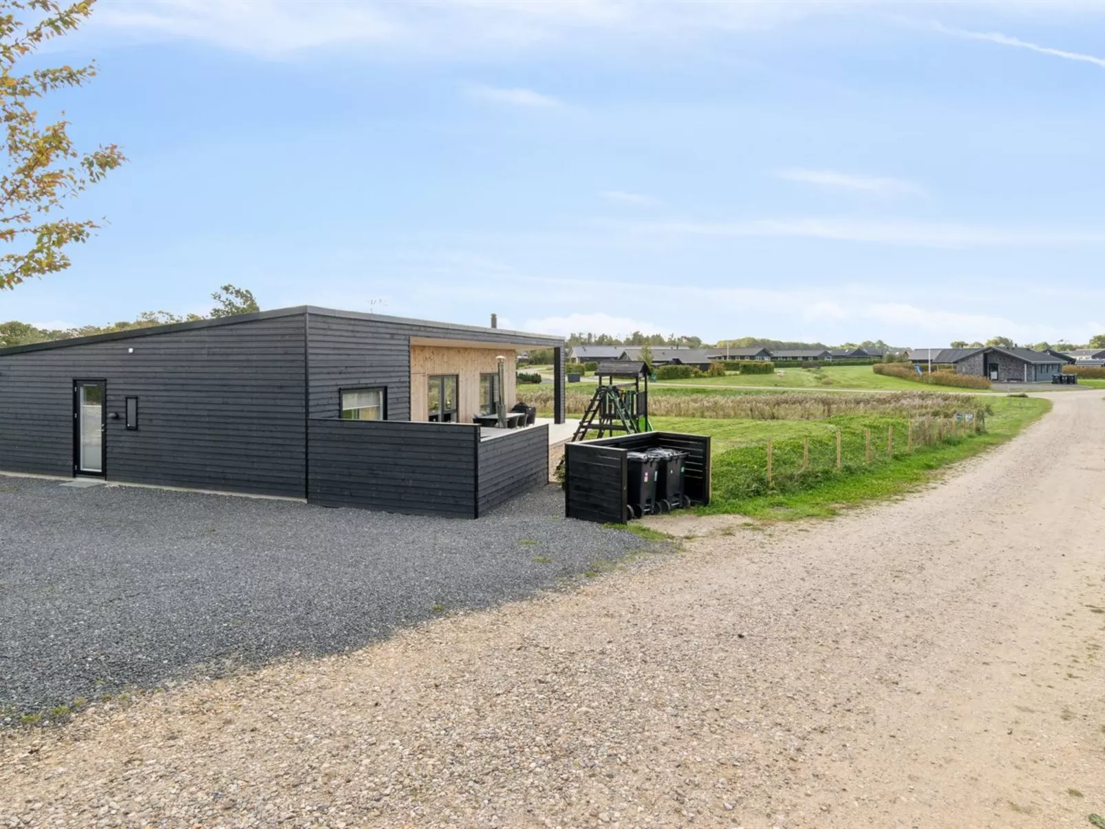 "Harrieth" - 300m from the sea-Outside