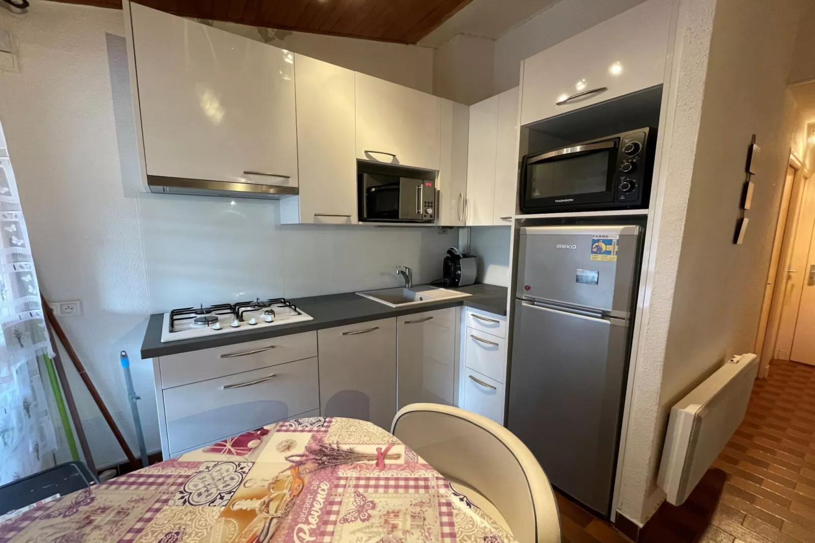 Port La Roquille N°162 - 2P6-Kitchen