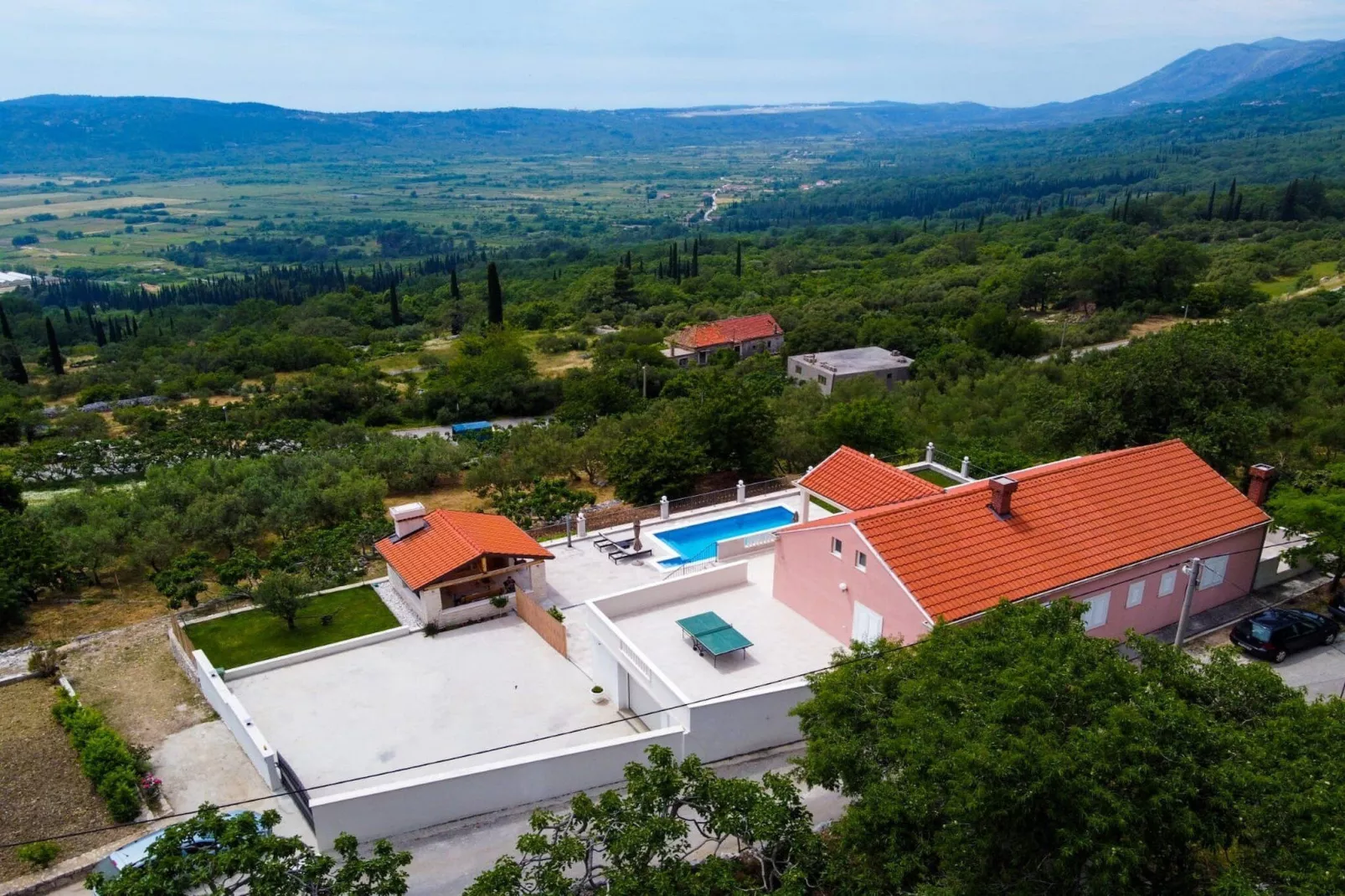 Villa Dragić- Four Bedroom Villa with Swimming Pool, Terrace and Sea View-Areas summer 1km