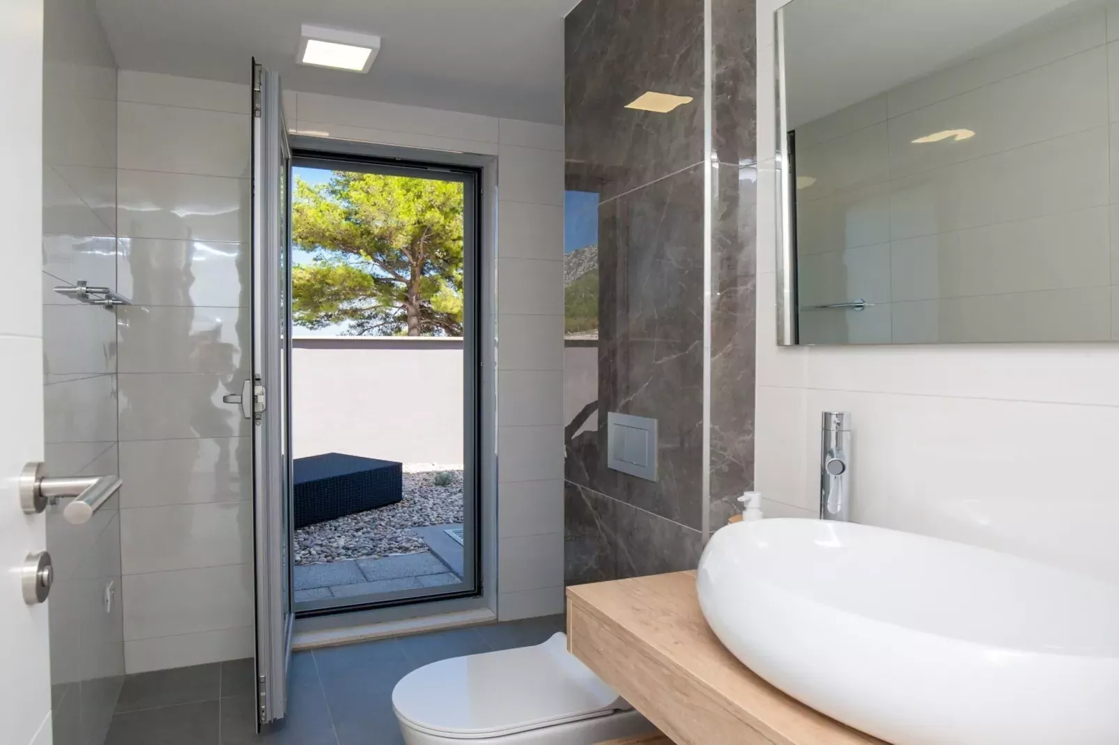 Apartments Dva Galeba - One Bedroom Apartment with Garden Terrace (202)-Salle de bain