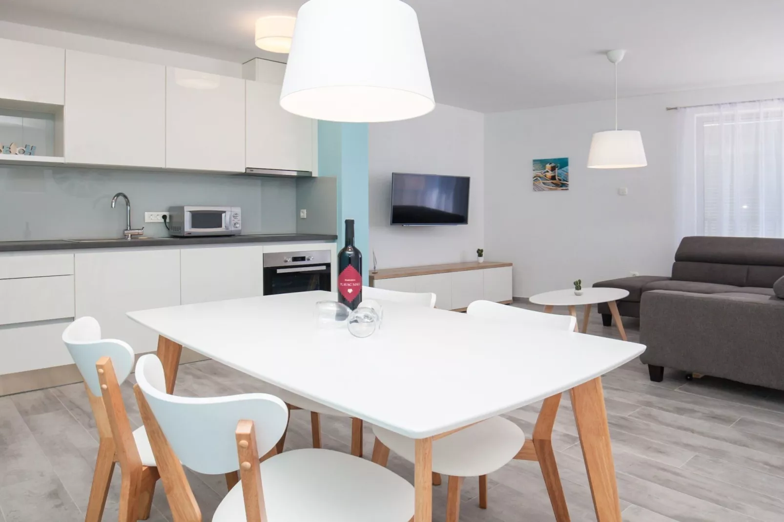 Apartments Dva Galeba - One Bedroom Apartment with Sea View (204)-Dining room