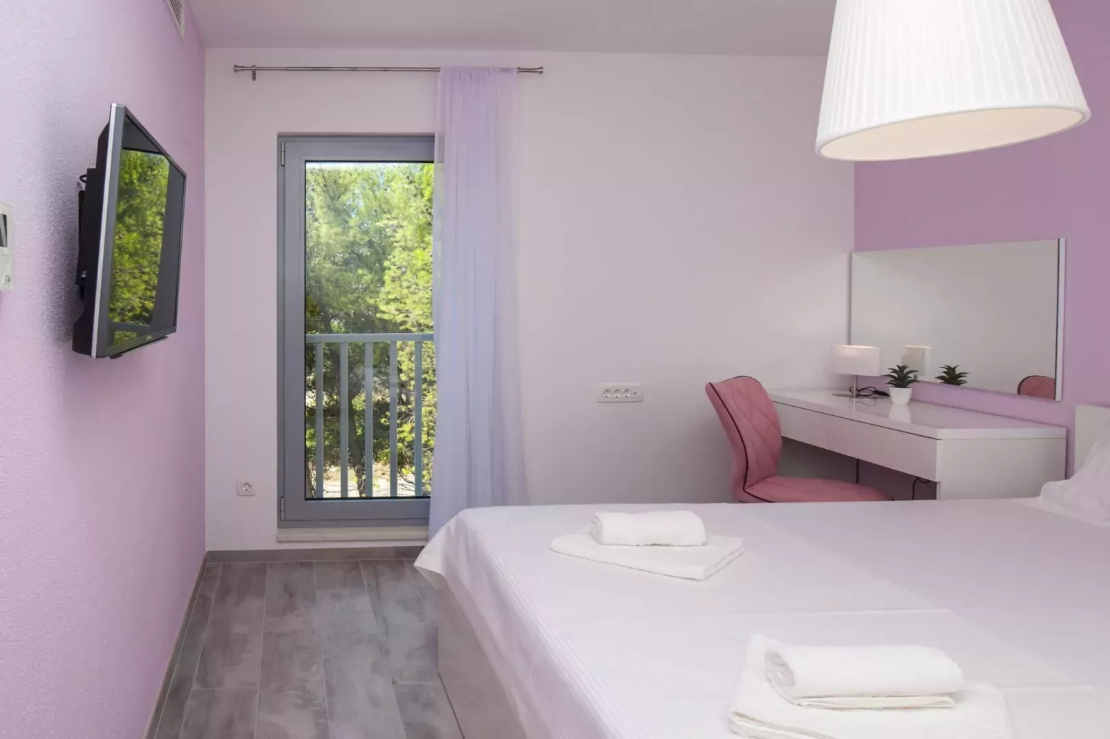 Apartments Dva Galeba - Comfort One Bedroom Apartment with Sea View (205)-Chambre