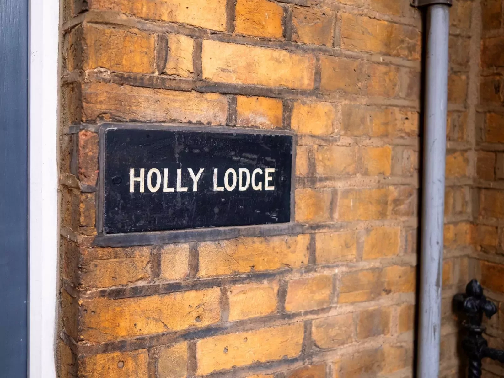Holly Lodge Coach House-Outside