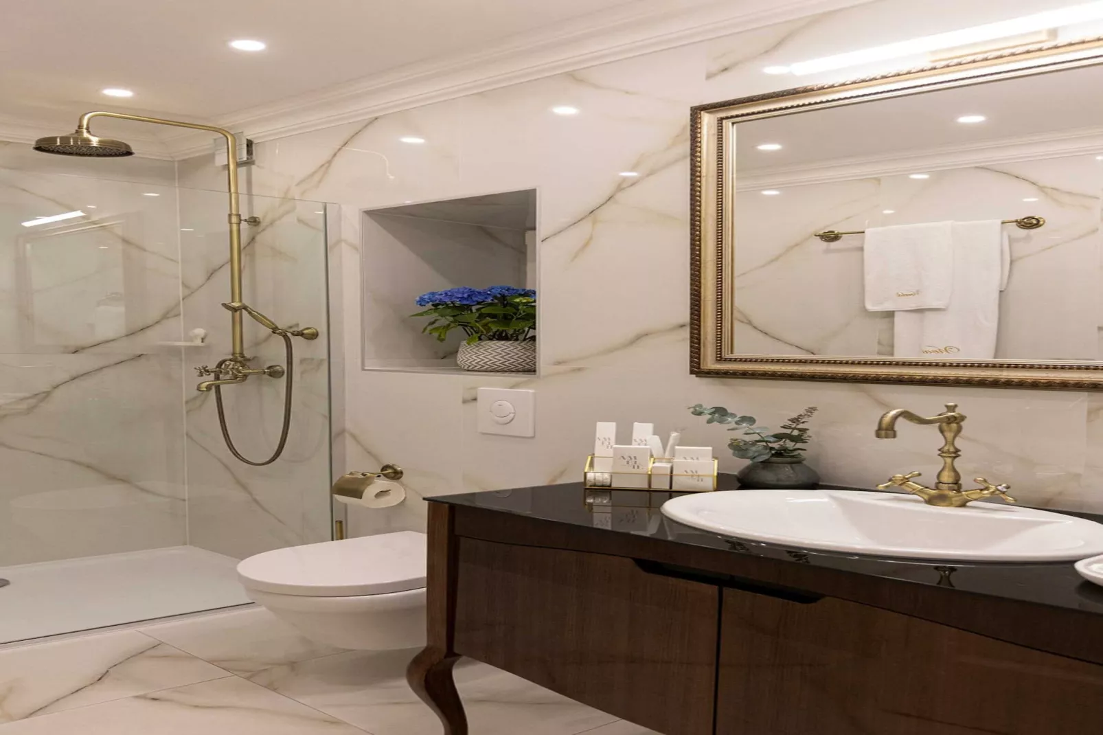 Vivaldi - Comfort Double Room (S2)-Bathroom