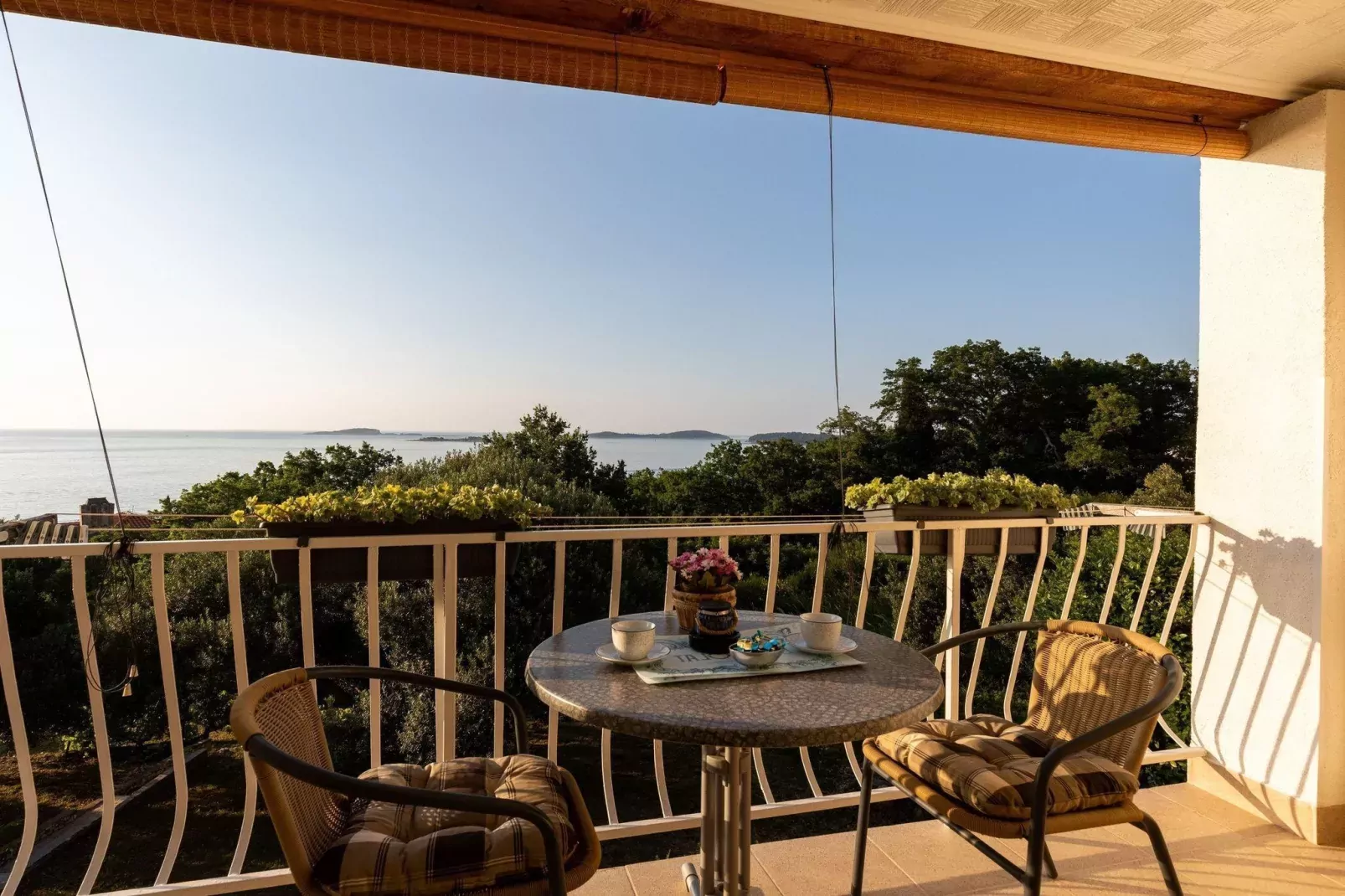 Apartments Belenum - Double Room with Balcony and Sea View (no.2)-Terrassenbalkon