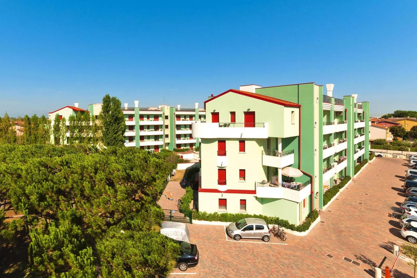 Residence Roberta, Caorle-Trilocale-Superior-Exterior summer