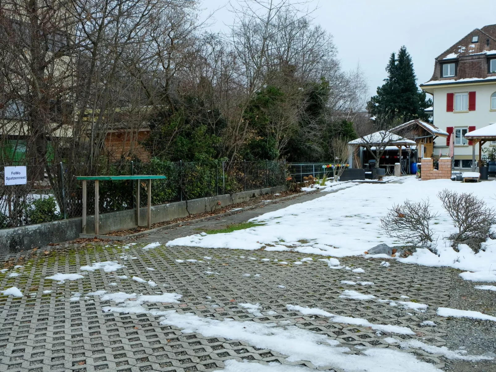 Spatzennest-Draußen
