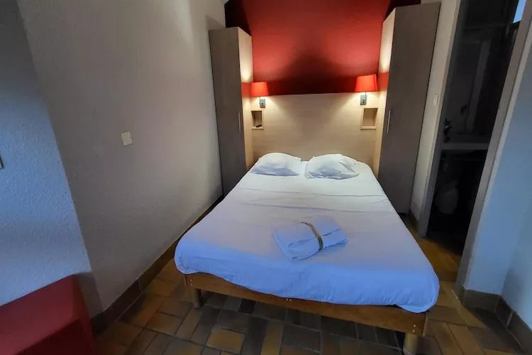 Evian-les-Bains- Appartement 4 Pièces 7 Personnes 1  bébé 2 salles d'eau-Bedroom